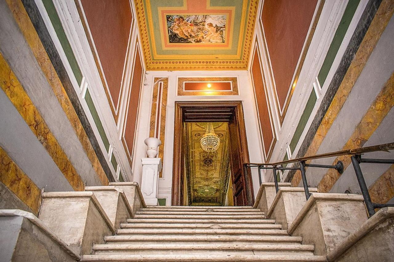 Mini-Hotel In The Very Heart Of Odessa Exterior foto