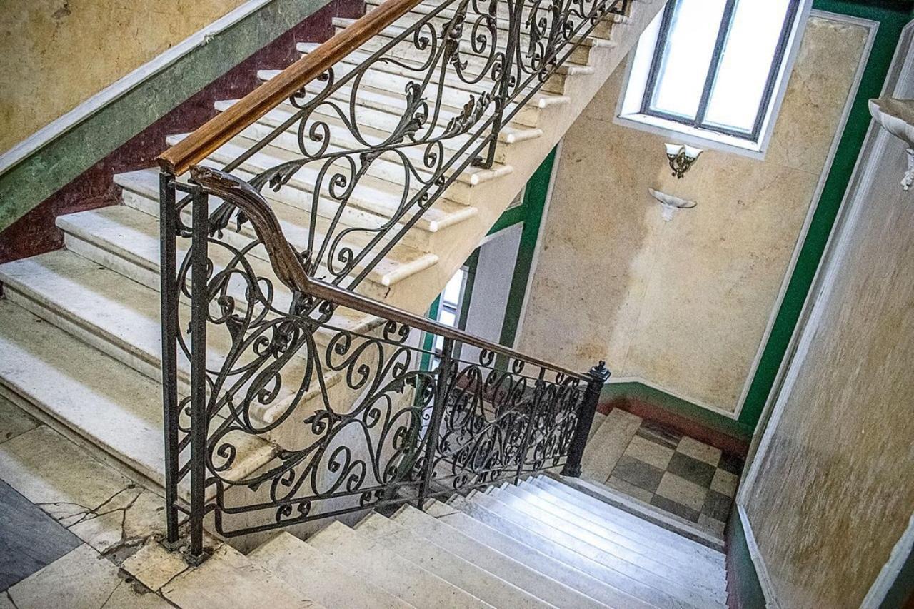 Mini-Hotel In The Very Heart Of Odessa Exterior foto